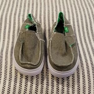Boys size 12 sanuk shoes